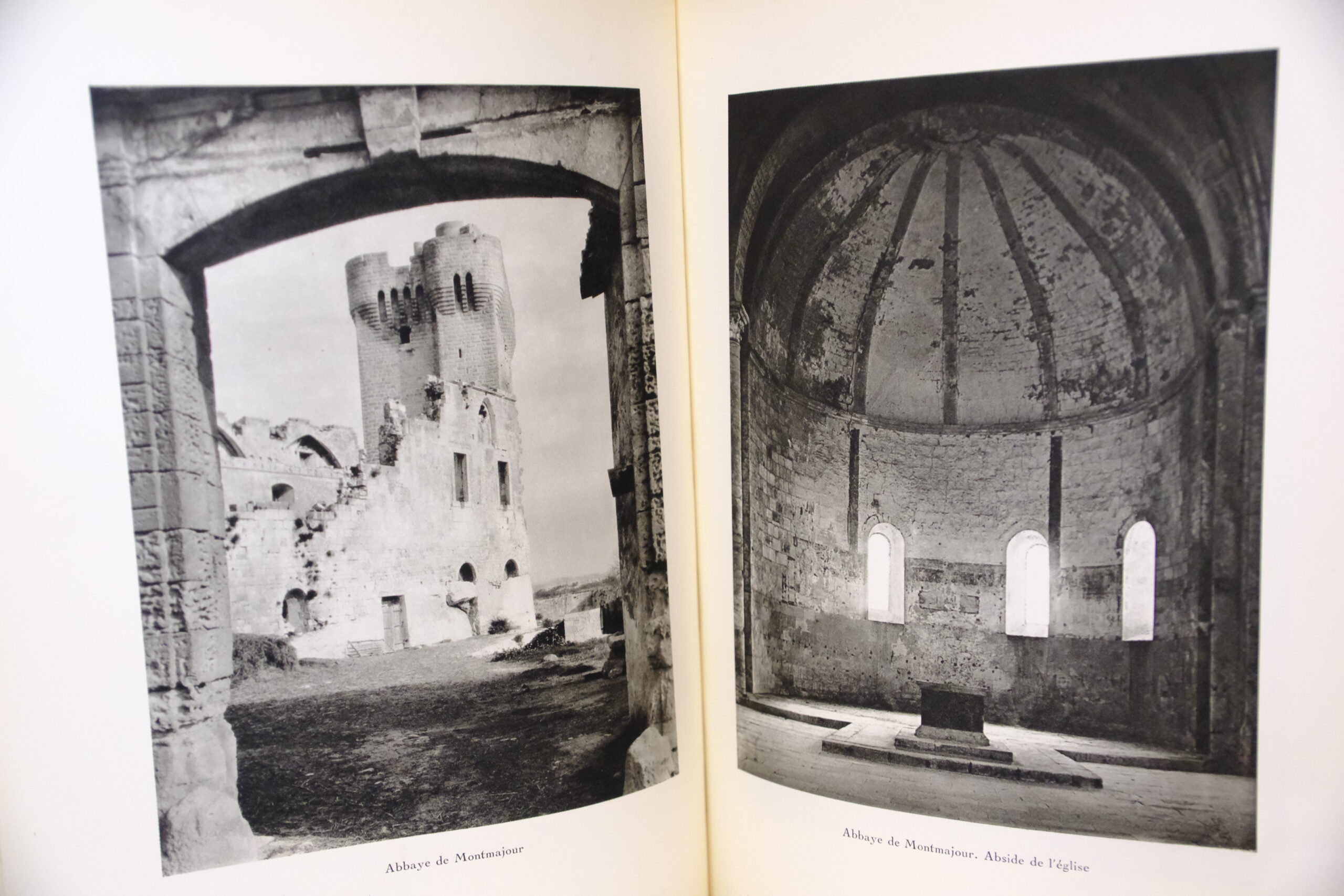 HURLIMANN (Martin), La France, Architecture et Paysages.
Paris, A. Calavas, 1927. – Image 4