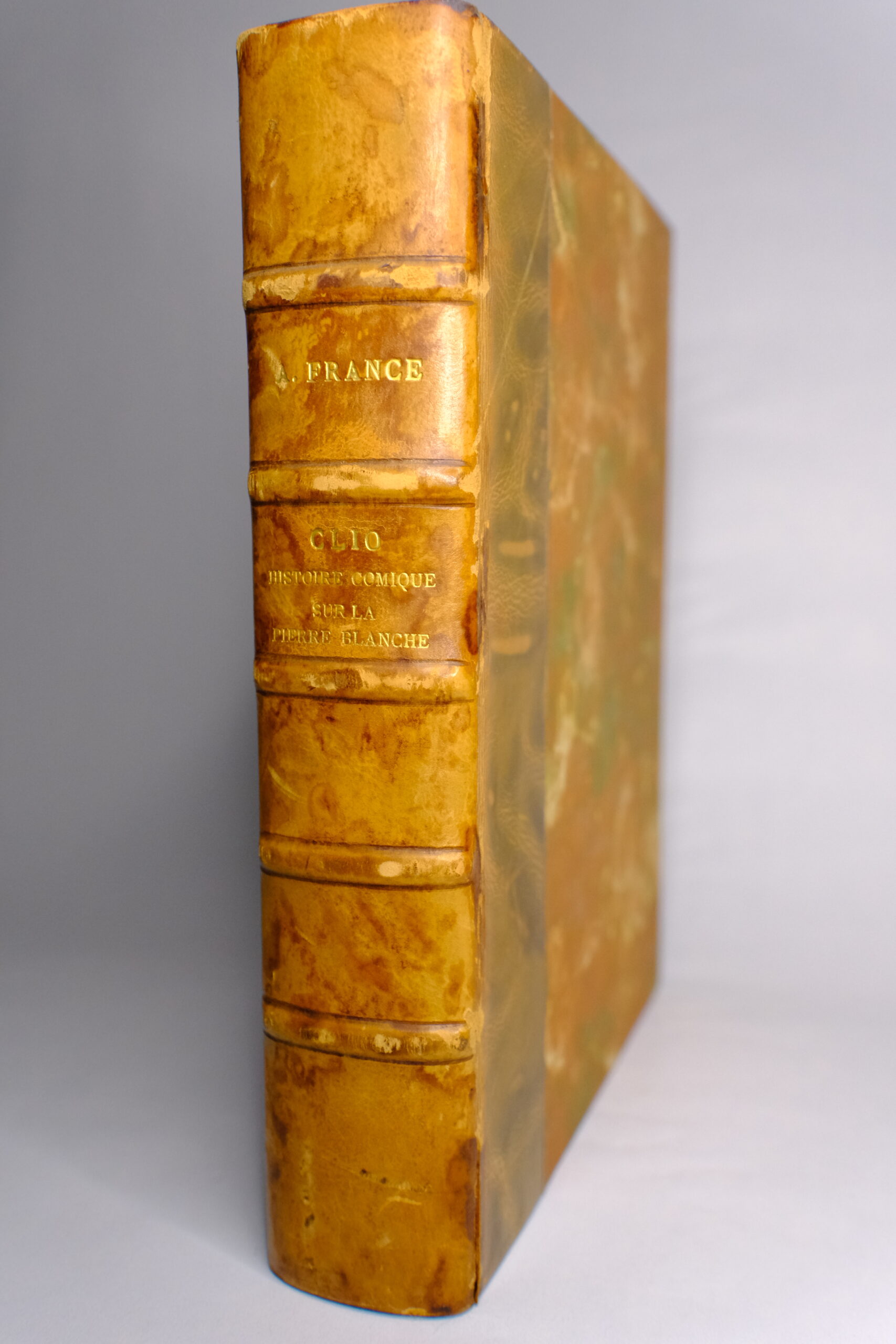 FRANCE (Anatole), Oeuvres complètes T.XIII : Clio, Histoire comique, Sur la pierre blanche.
Paris, Calmann-Lévy, 1927.