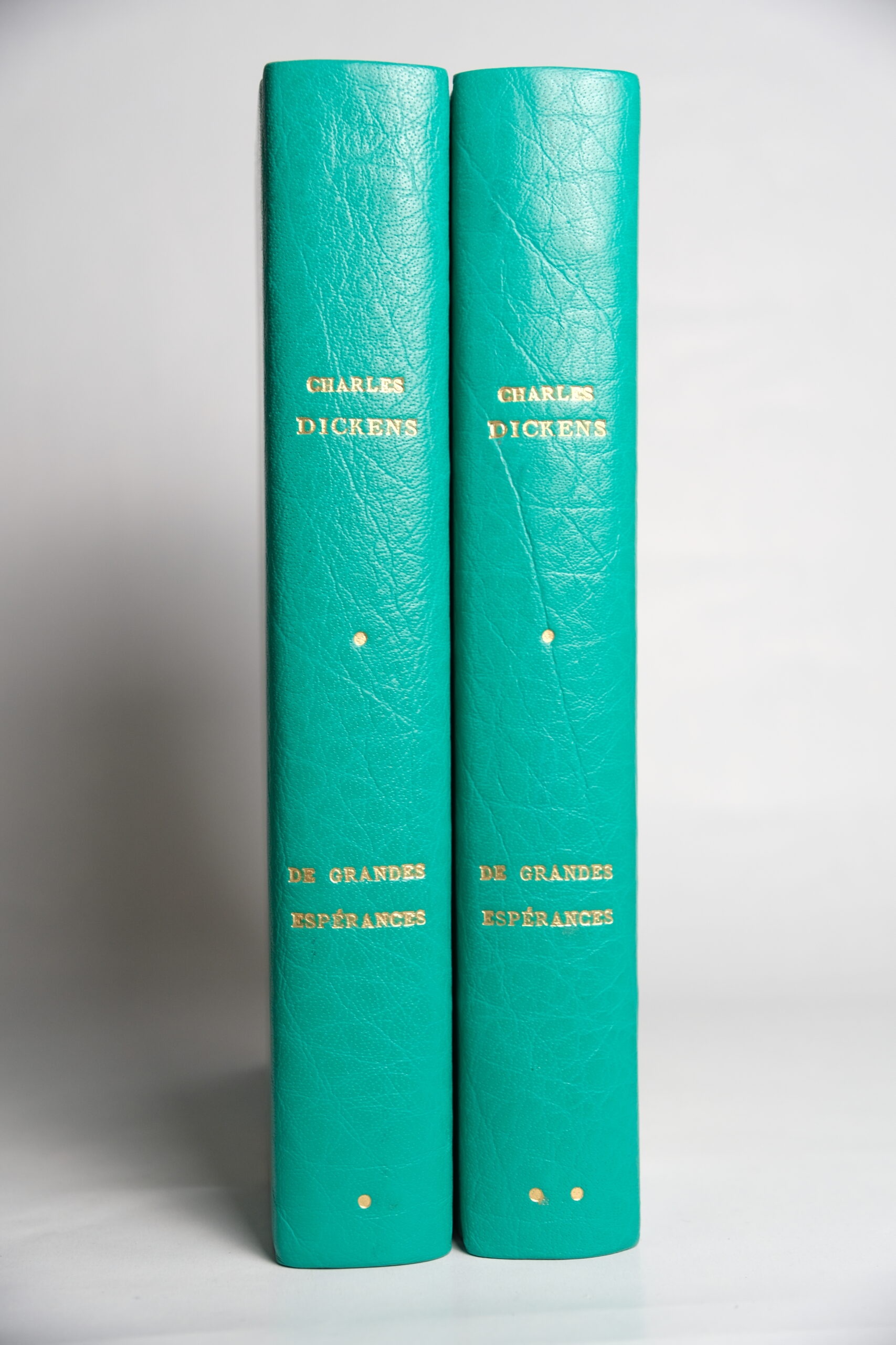 DICKENS (Charles), De Grandes Espérances. Paris, André Sauret, 1956.