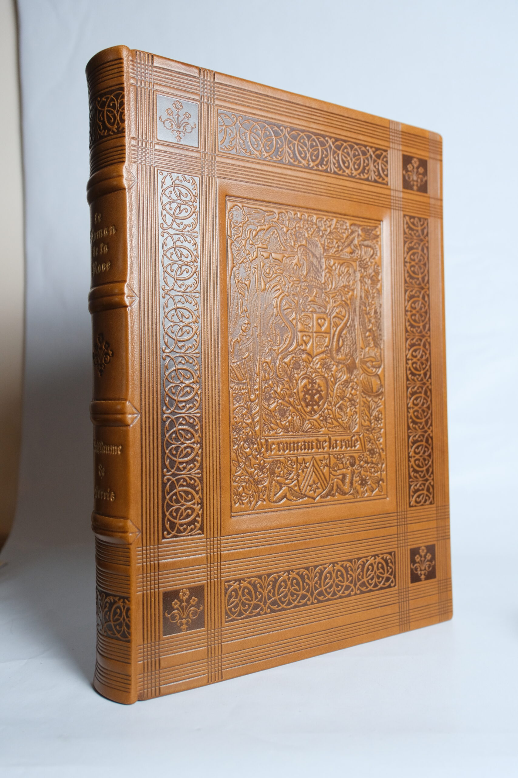 MEUNG (Jehan de), LORRIS (Guillaume de), Le Roman de la Rose. Paris, Édition de l’Ibis, 1981.
– Image 2